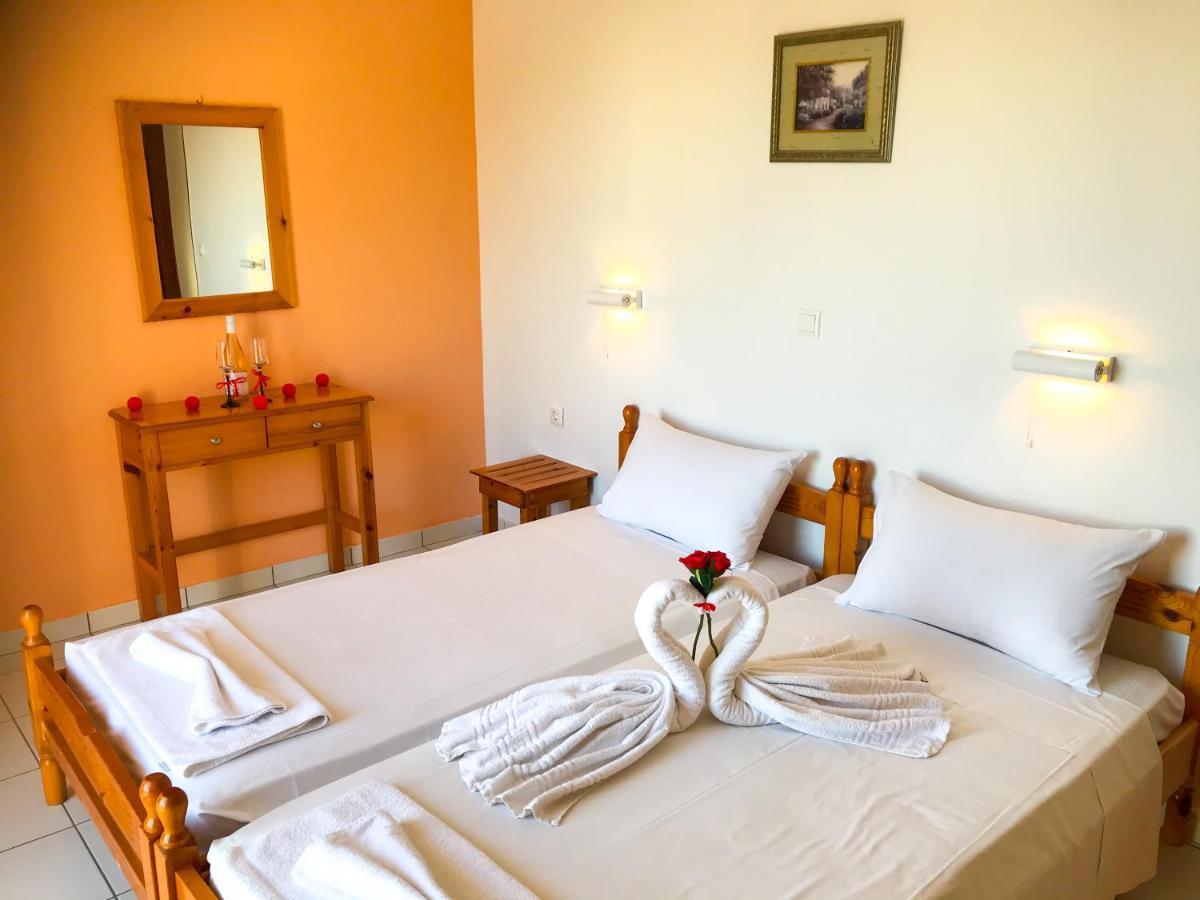 Virginia Apartments Vitaládes Екстериор снимка