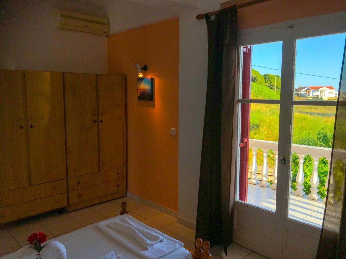 Virginia Apartments Vitaládes Екстериор снимка